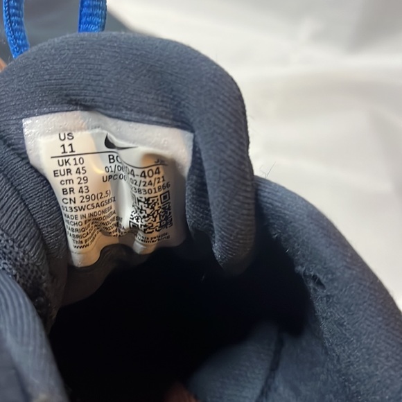 Nike Revolution Mens Running Shoes, Size 11, Excellent Condition!! Great Look!! - Picture 3 of 6